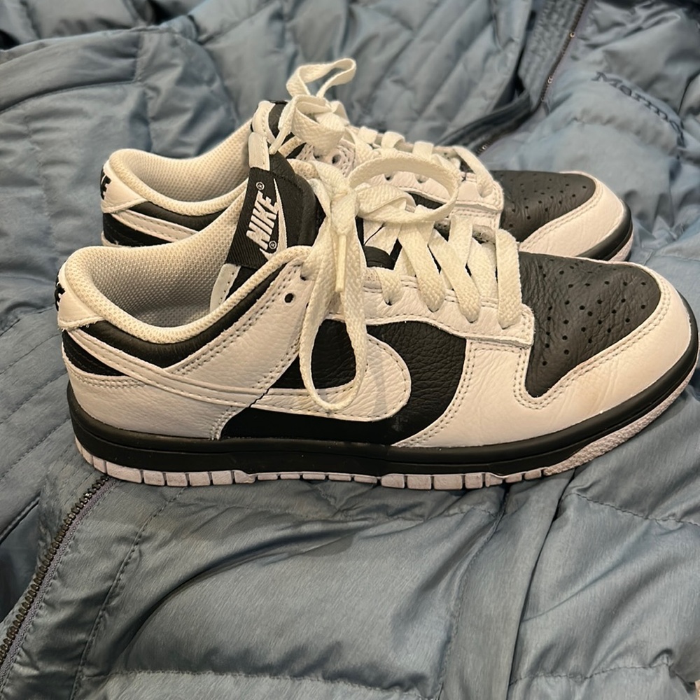 Nike Reverse Panda Youth Dunk Low 4